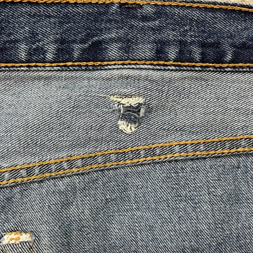 Levi's 550 Relaxed Fit Jeans Mens 46x30 Medium Wash Tapered Leg 5-Pocket Denim